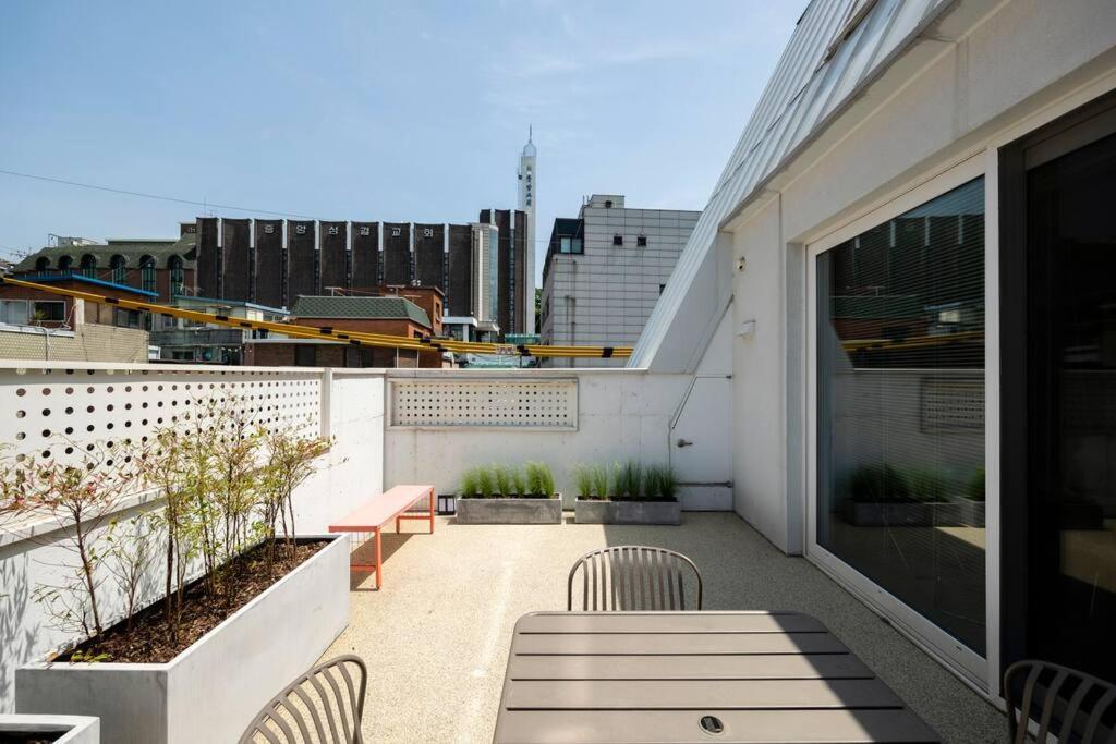 Blue Sky Terrace House Hizm * Seoul
