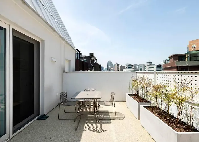 Blue Sky Terrace House Hizm
